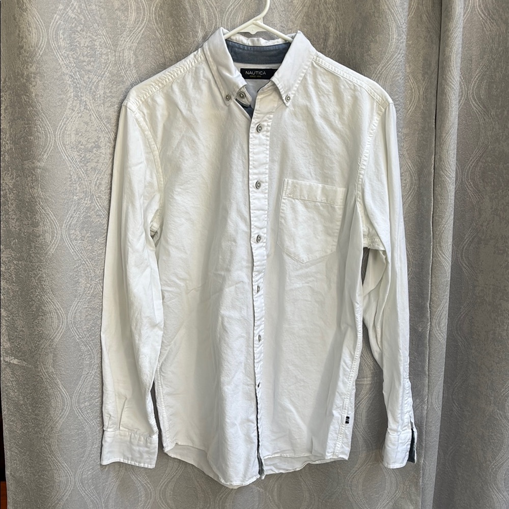 Nautica White Casual Button Down Shirt Classic Style